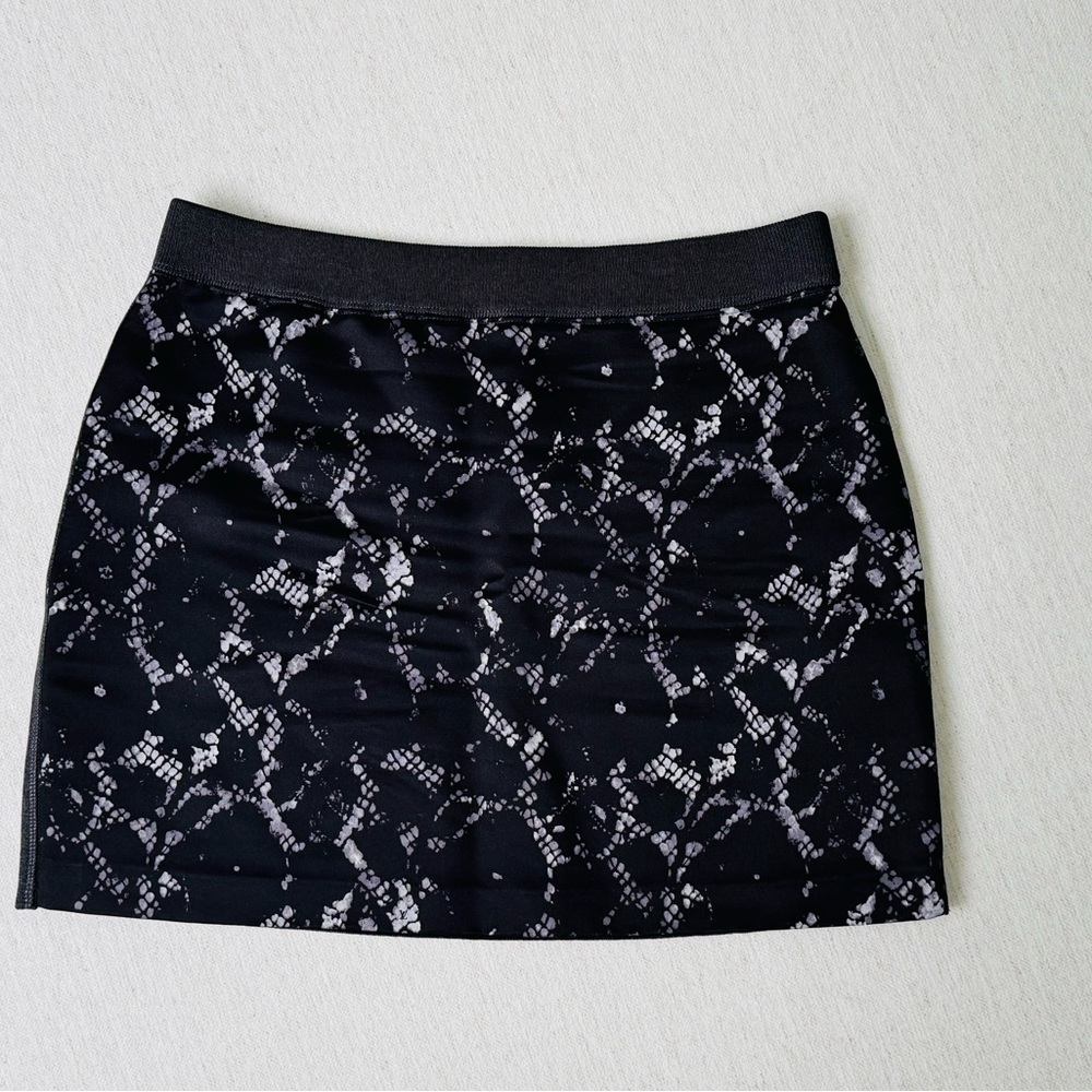 Louis Vuitton Black and White Lace Mini Skirt
